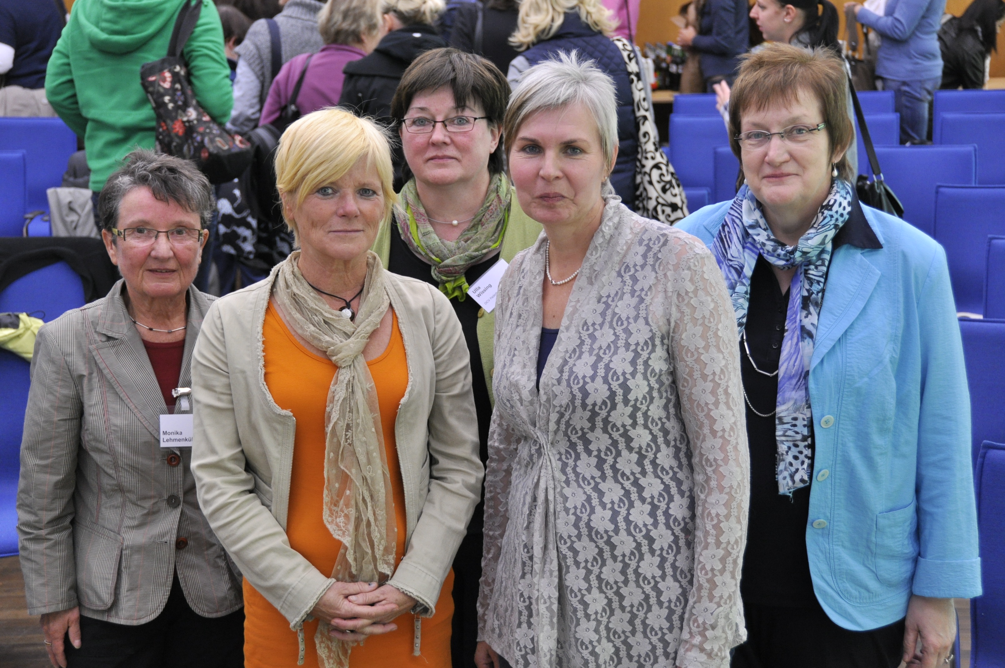 Gruppenfoto: Referentinnen und Veranstalterinnen